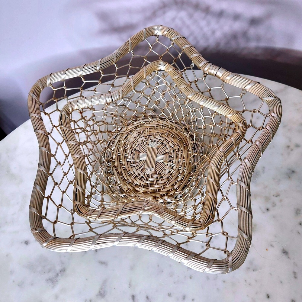 Harry & David Nesting Star Silver Wire Baskets Set 2 Woven Metal Small & Large